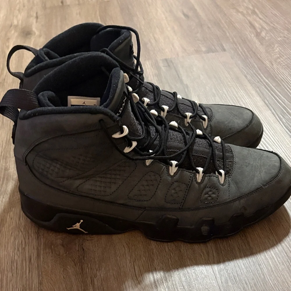 Nike Air Jordan 9 Retro 'Anthracite' sneakers - Picture 4 of 5